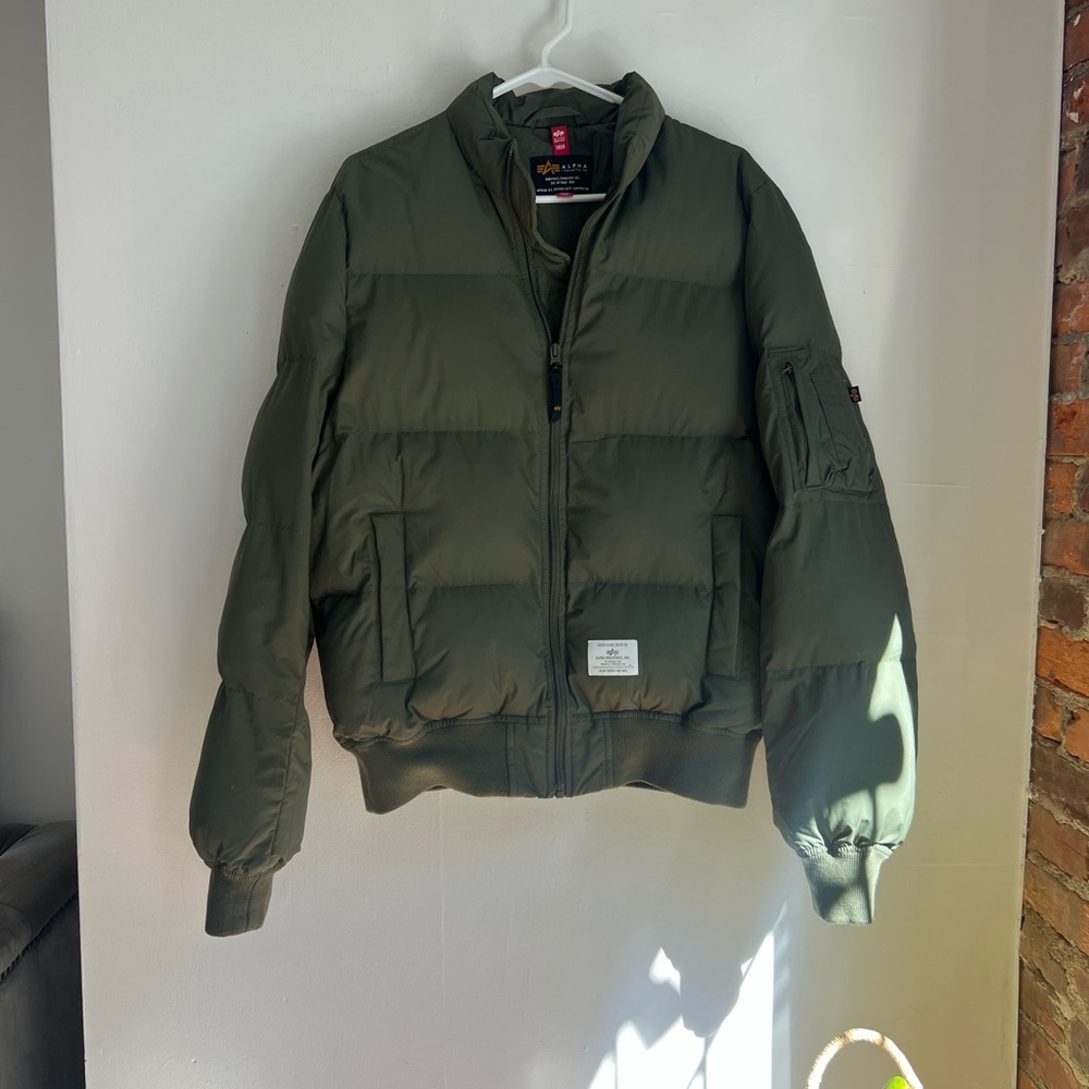 Alpha Industries Bomber Jacket - Picture 4 of 9